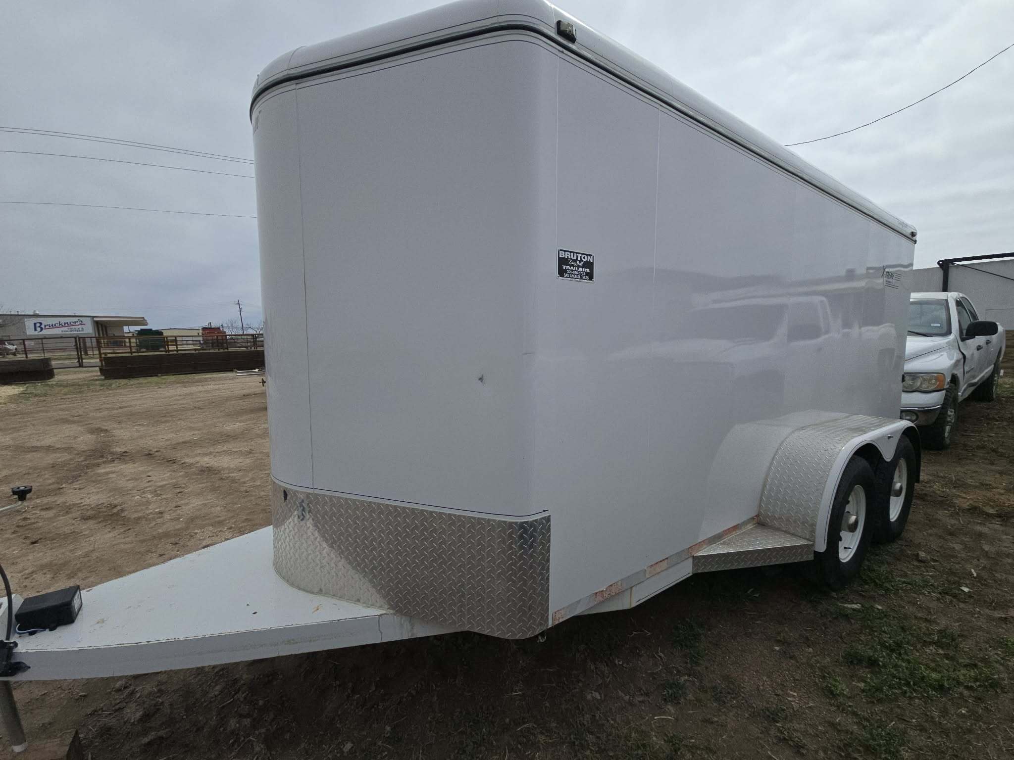 4ef977d5-779e-4a60-800d-6a33cebb2f6e