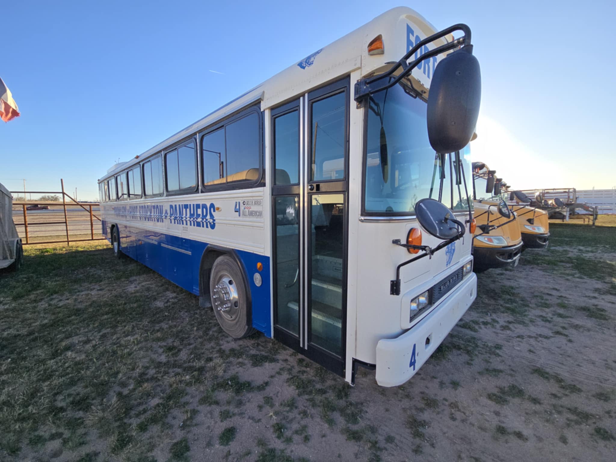 6debb255-e959-4dcc-8a61-fbae7598c53b