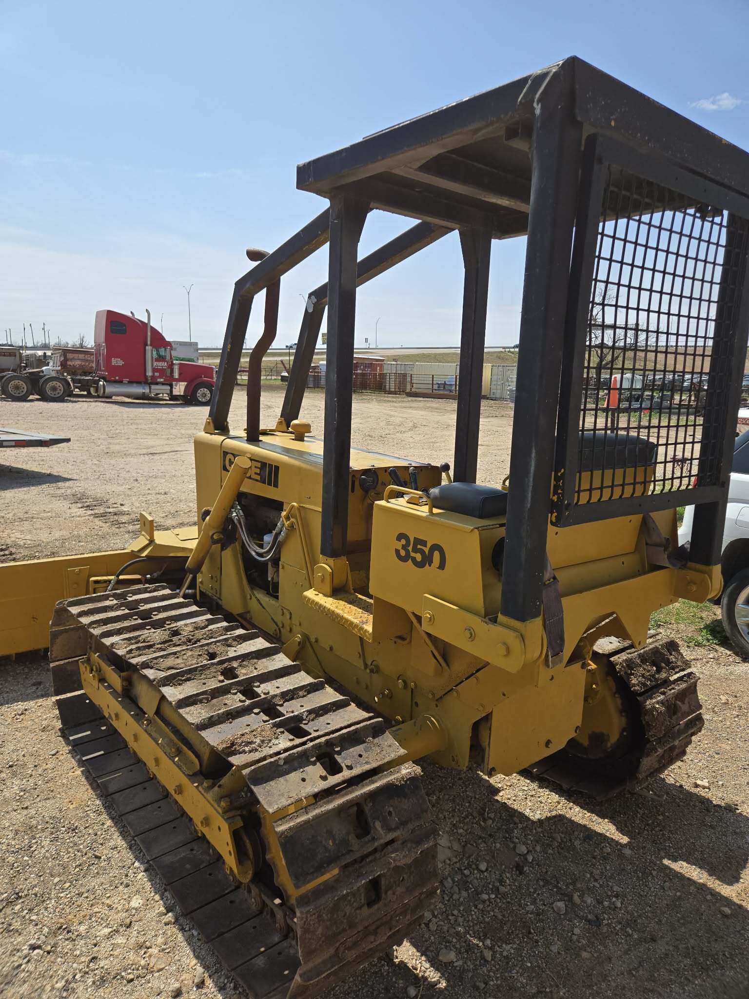 b2f66b5b-0d2e-475b-8c5f-0b13566ba233