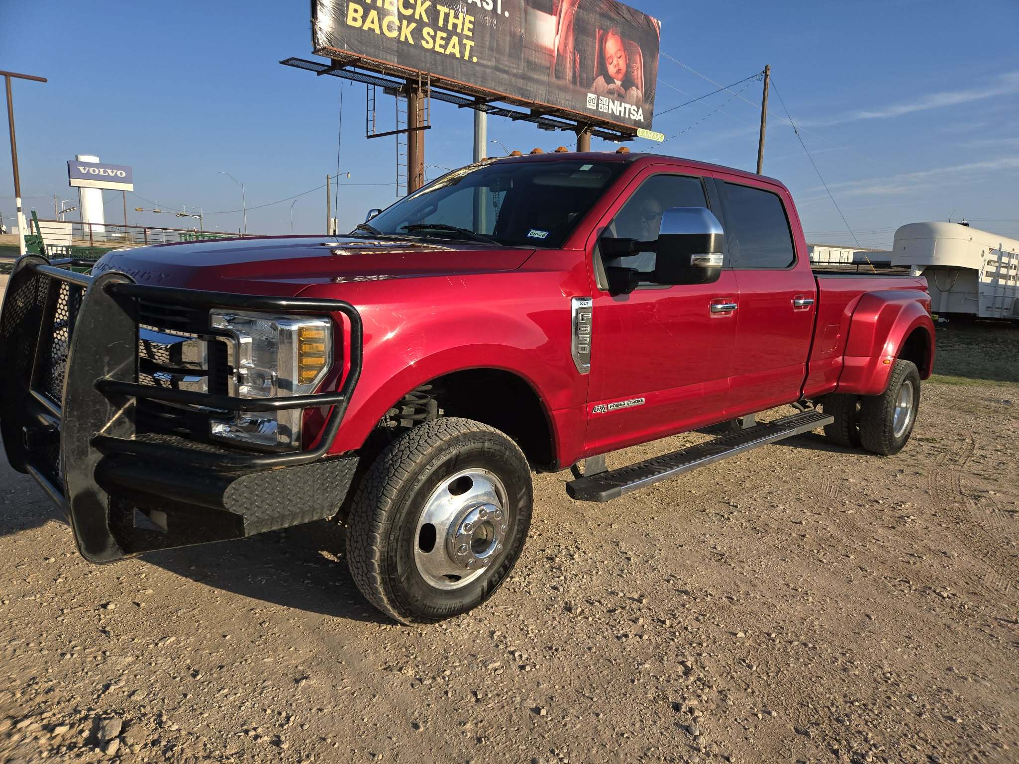 e0d55304-dbf5-4ad3-a7eb-6aee65b63d3f