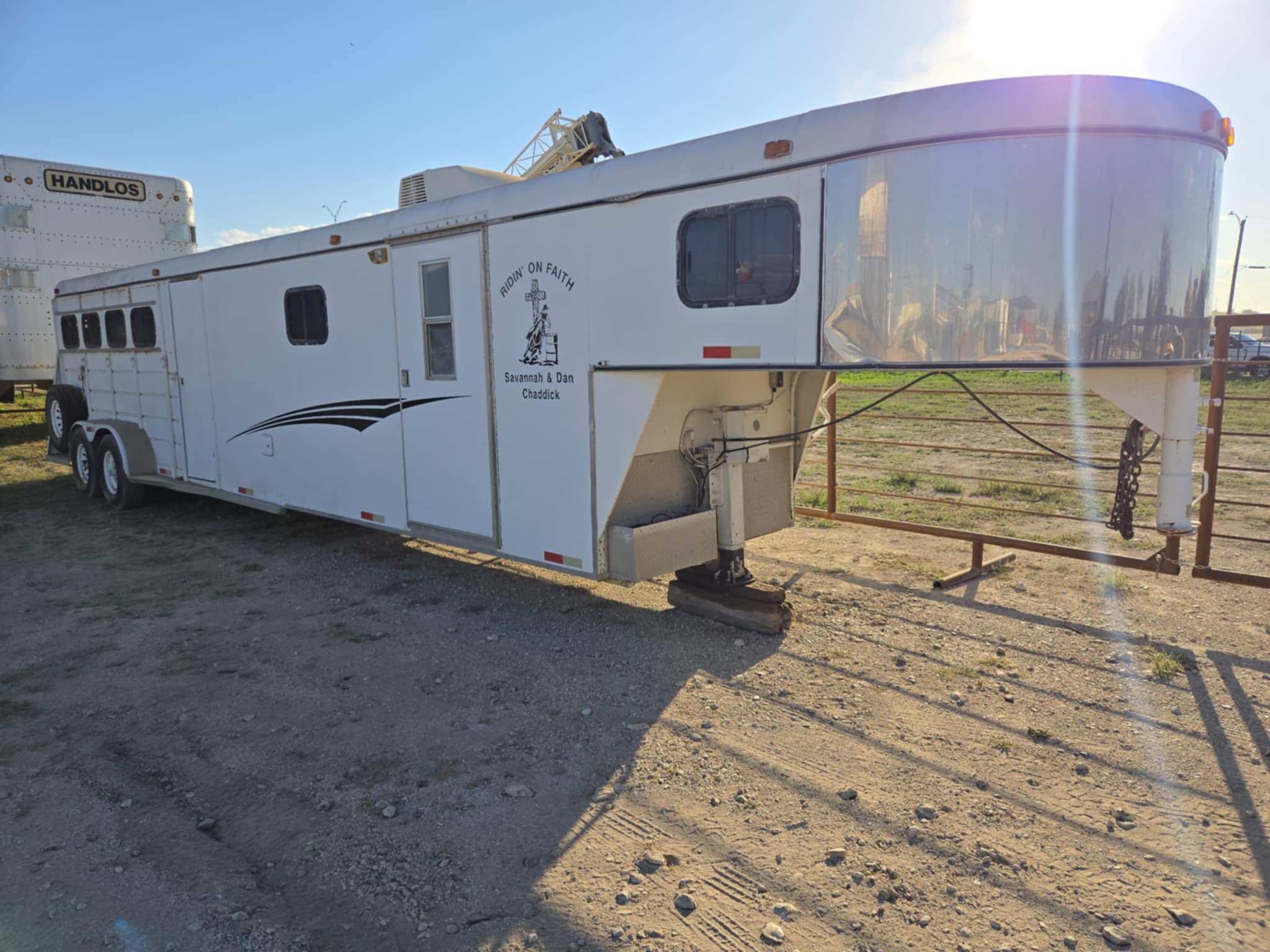 f51c785f-11cd-4913-aaa4-6b7c73037fb2