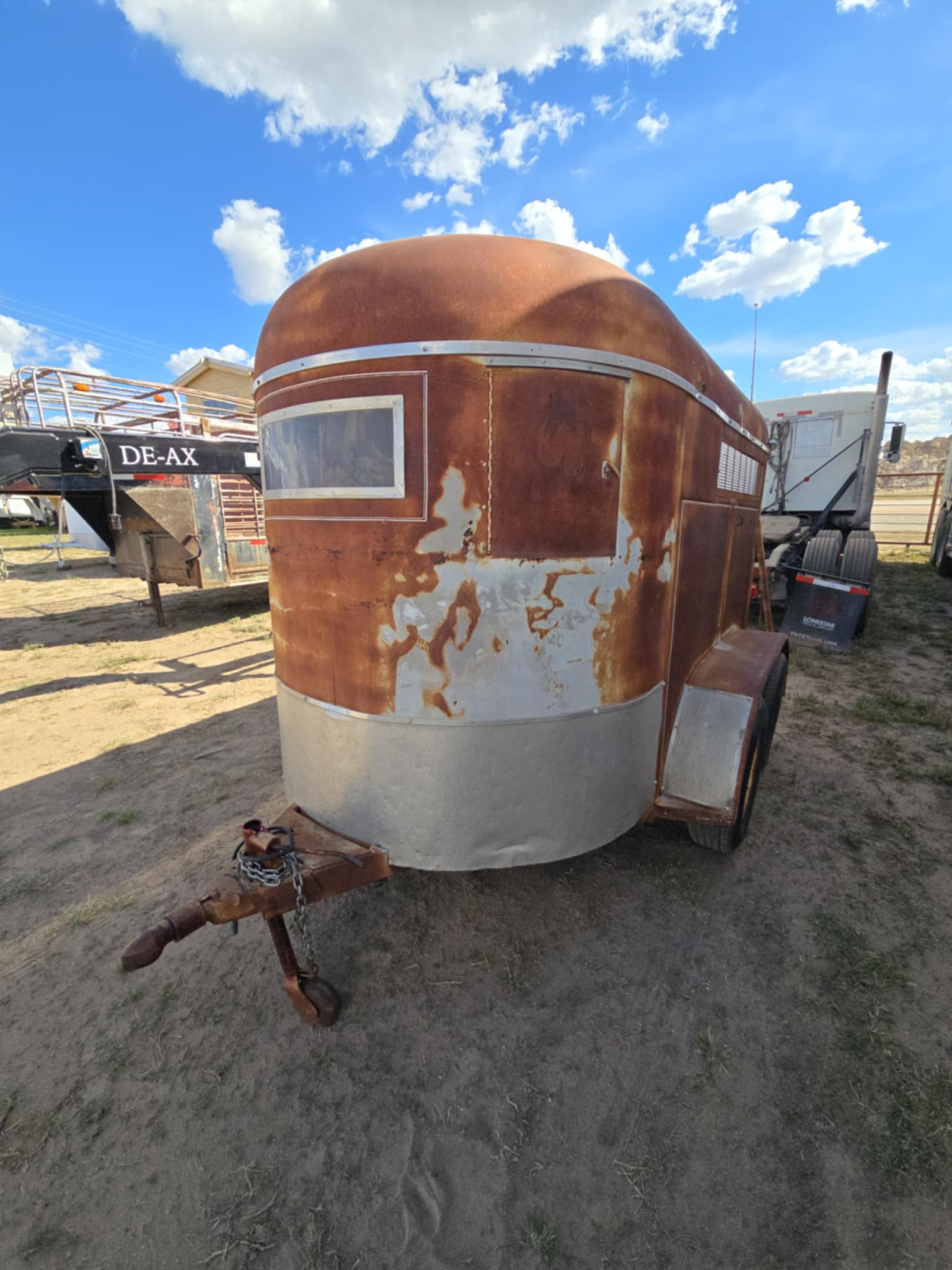 fa00cd2a-4067-4e4d-8eb9-ad60da4c5121 (1)